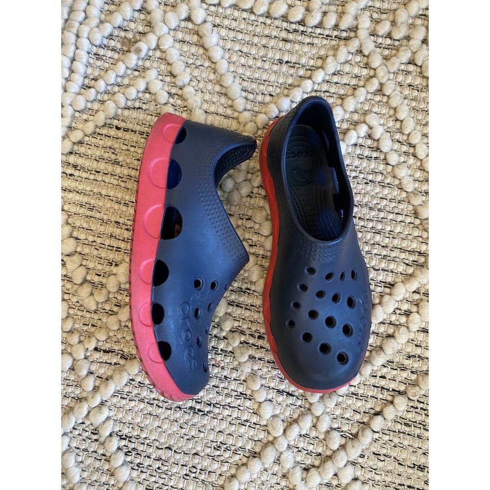 Crocs Boys 2 Medium Blue Flats‎ Synthetic